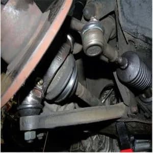 4 Signs Indicate Damage to the Car's Knee Joint